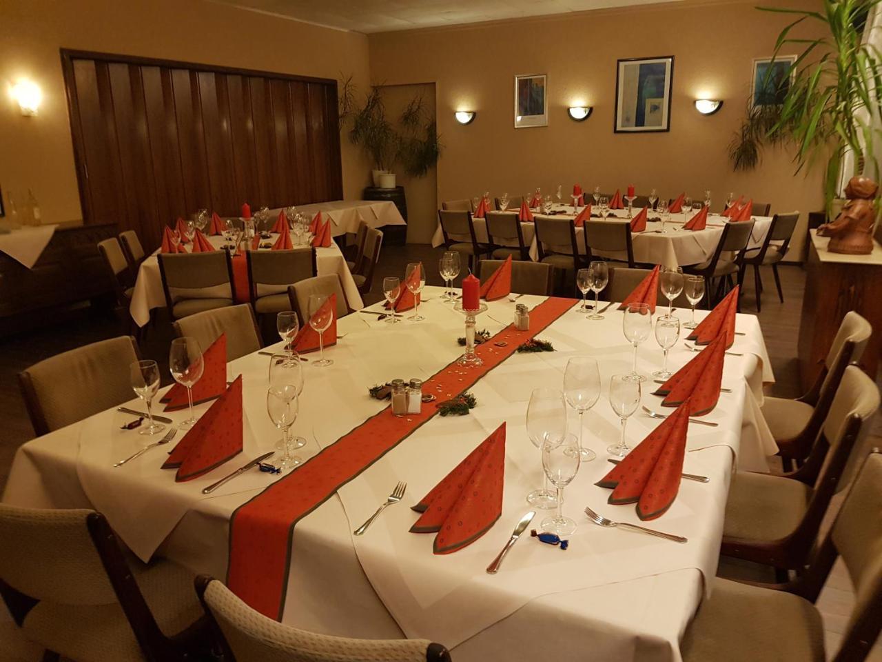 Hotel Restaurant Zur Hexe Uberherrn Екстер'єр фото